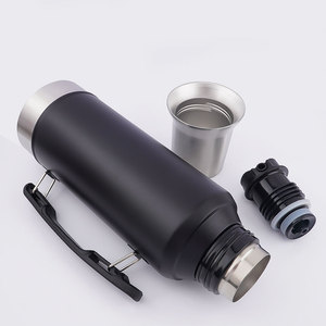 Termo de Vacío para <span class=keywords><strong>Yerba</strong></span> <span class=keywords><strong>Mate</strong></span> de 1200 ml de Acero Inoxidable 18/8 Grado Alimenticio con Asa y Logo Personalizado para Acampar y Almacenamiento de Agua - Product Image 2