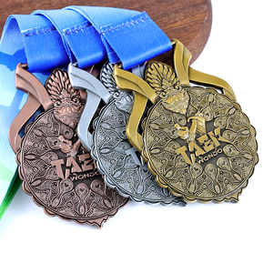 เหรียญรางวัลการแข่งขันเทควันโดแบบนูนสูง ผลิตจากโรงงานขายส่ง ลวดลายประณีต ตกแต่งแบบโบราณ ผลิตจากโลหะผสมสังกะสี - Product Image 1