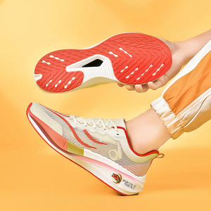 Chaussures décontractées pour hommes, ultra-légères, avec semelle contrastante, tige respirante et semelle antidérapante pour la marche - Product Image 6