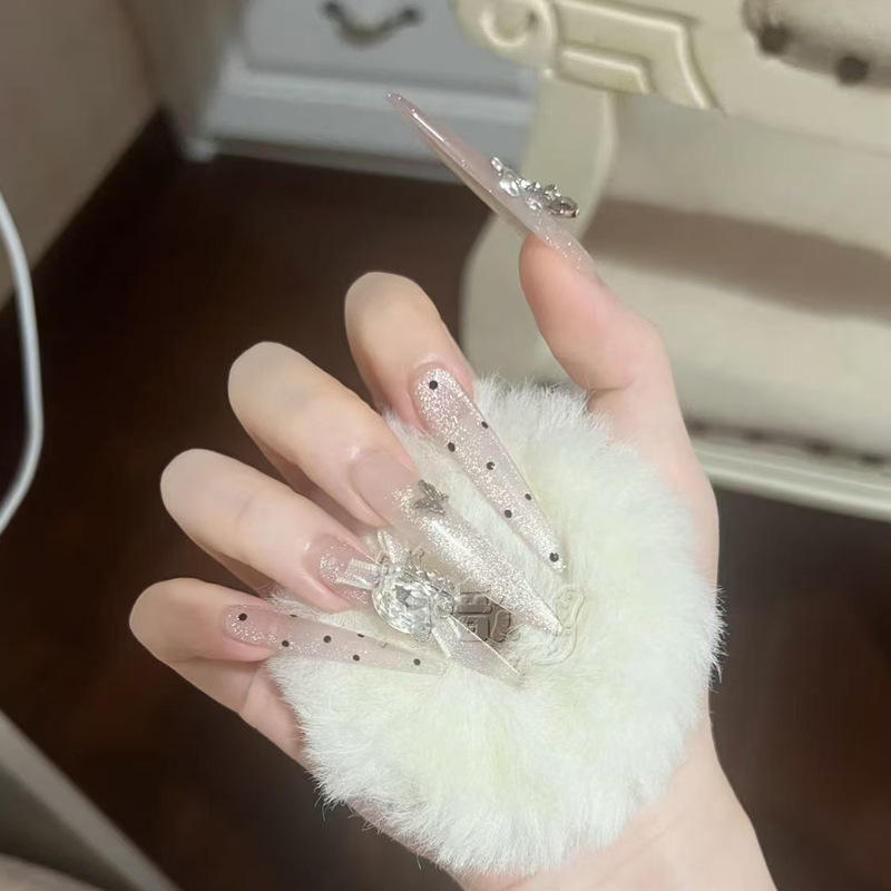 BY2260 Brodé Bouche Brocart Coeur