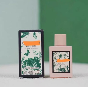 Hoa Hồng giả<span class=keywords><strong>i</strong></span> trí bán chạy nhất của hoa hồng ban ngày ánh sáng lâu dà<span class=keywords><strong>i</strong></span> Eau De Cologne phụ nữ sang trọng phiêu lưu hương dâu tây thơm - Product Image 4