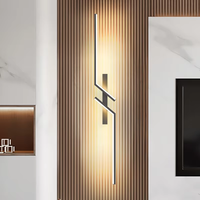 Lampu Dinding LED Minimalis Desain Sederhana Mewah Ringan untuk Ruang Tamu, Kamar Tidur, Lampu Samping Tempat Tidur, Model Strip Panjang