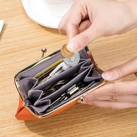 Tas Clutch Fashion Unisex Kulit Asli Penutup Logam Model Pendek Dompet Kecil Kapasitas Besar Dompet Koin Eropa