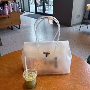 <span class=keywords><strong>Sac</strong></span> <span class=keywords><strong>à</strong></span> <span class=keywords><strong>main</strong></span> pliable Kiikii Jellybirkin Jelly TPU transparent grande capacité platine pour usage quotidien - Product Image 2