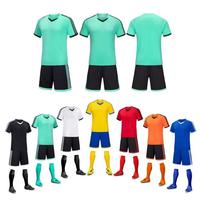 Diskon Grosir Jersey Klub Sepak Bola Musim Panas Lengan Pendek 100% Poliester Cepat Kering Nama Tim Dapat Disesuaikan Pengiriman Global