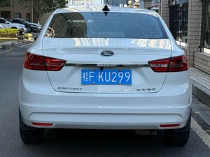 <span class=keywords><strong>Ford</strong></span> <span class=keywords><strong>Escort</strong></span> 2017 Facelift 1.5L Automatic Comfort Usata, Berlina Pratica e a Bassa Manutenzione per Clienti Asiatici e Africani - Product Image 3