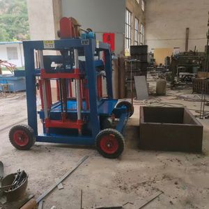 آلة تشكيل الطوب الأكثر مبيعًا بضغط هيدروليكي ومحرك 4.5 كيلو واط لصنع الأنابيب الخرسانية مسبقة الصب وكتل القنوات والكتل الحلقية - Product Image 4