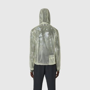 Veste de cyclisme imperméable légère pour homme avec capuche, protection solaire UPF50+, respirante et logo personnalisé anti-UV - Product Image 2