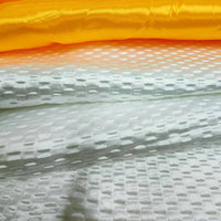 Matériau Seersucker satiné de haute qualité pour des intérieurs de cercueils élégants