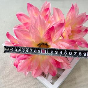 Vente en gros pas cher 5 têtes de fleurs artificielles en soie Geberra pour l'obtention du diplôme Fleurs artificielles décoratives pour les funérailles - Product Image 3