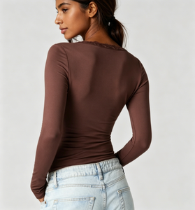 <span class=keywords><strong>T</strong></span>-<span class=keywords><strong>shirt</strong></span> <span class=keywords><strong>femme</strong></span> personnalisé avec logo, <span class=keywords><strong>col</strong></span> en <span class=keywords><strong>V</strong></span>, dentelle, manches longues, coupe ajustée, décontracté, couleur unie, crop top pour l'é<span class=keywords><strong>t</strong></span>é - Product Image 3