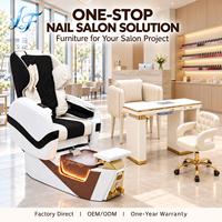 Fauteuil de pédicure de luxe avec massage par brume, bassin à LED pour les pieds et dossier inclinable pour salon de manucure et spa