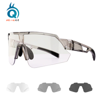 Lunettes de sport de plein air Lunettes de cyclisme photochromiques Uv400 avec revêtement miroir transparent pour hommes pour vélo