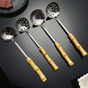 Colador de Sopa de Acero Inoxidable Estilo Chino con Mango de Bambú, Juego de Utensilios de Cocina de Madera Maciza Ecológica, Apto para Lavavajillas - Product Image 1