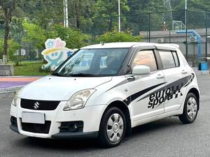 Suzuki Swift 1.3L manuelle d'occasion 2012 – Voiture compacte japonaise économe en carburant, véhicule d'occasion abordable pour l'exportation - Product Image 1