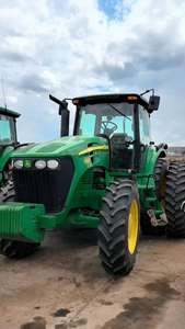 Tractor Johnn 7930 4x4 Usado de 55 HP, Mini Máquina Agrícola Lista para Envío, Potencia Nominal de 100, 70 y 140 HP, Núcleo de Caja de Cambios - Product Image 6