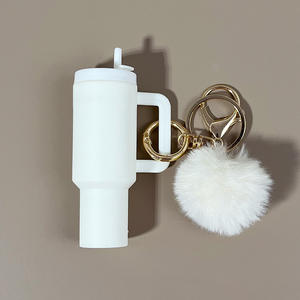 Vente chaude nouvelle tasse de glace boule de fourrure pendentif porte-clés rouge à lèvres sac à dos Design fête des mères cadeau alliage marque <span class=keywords><strong>Stan</strong></span> - Product Image 6