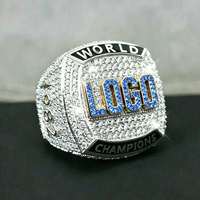 Bague de championnat personnalisée style hip-hop, entièrement pavée de pierres de moissanite, base en métal lourd plaqué