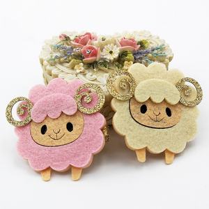 Pince à cheveux coréenne de haute qualité pour enfants, motif mouton de dessin animé en feutre, idéale pour les fêtes et l'usage quotidien - Product Image 3