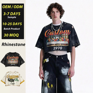 เสื้อยืดผู้ชายสไตล์วินเทจ ผ้าคอตตอนฟอกสี 300gsm สกรีนโลโก้ตามสั่ง ทรงโอเวอร์ไซส์ ครอป สตรีทแวร์ แต่งลายกราฟิกแบบดิสเทรส ประดับคริสตัล - Product Image 1