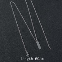 Collier étanche en acier inoxydable avec pendentif géométrique vintage en forme de bâton cubique vertical pour hommes et femmes, idéal pour les fêtes