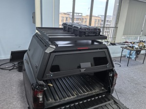 Couverture de benne rigide électrique rétractable et pliante pour <span class=keywords><strong>Ford</strong></span> <span class=keywords><strong>Maverick</strong></span> <span class=keywords><strong>2022</strong></span>-2026, en alliage d'aluminium, étanche et verrouillable, pour benne de 4,5 pieds - Product Image 2