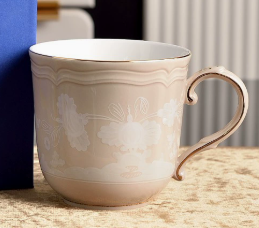 Tasse beige