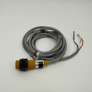 Neuer Original Ready E3F-R2C4 Lager-Industrieautomatisierungs-SPS-Programmiercontroller - Product Image 1