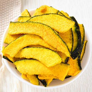 Chips de citrouille séchées croustillantes de qualité cultivées en serre biologiques prêtes à manger en gros avec <span class=keywords><strong>douceur</strong></span> naturelle - Product Image 1