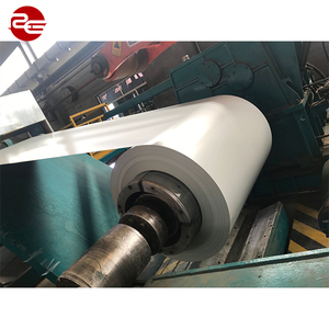 Bobina de Acero Galvanizado Prepintado con Recubrimiento de <span class=keywords><strong>Color</strong></span> <span class=keywords><strong>RAL</strong></span> Personalizado de 0.15-1.5 mm PPGI para Revestimiento de Techos - Product Image 3