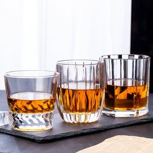Vaso de Whisky Europeo de Cristal Transparente, Lujoso y Moderno - Product Image 3