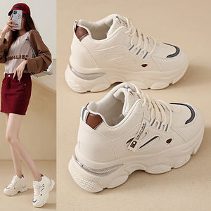 Chaussures de sport décontractées à lacets pour femmes, rehaussantes, nouvelle tendance mode, confortables et antidérapantes, style marche - Product Image 5