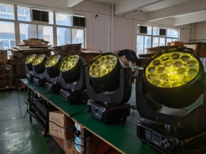 19x15W Zoom Moving Head LED-Licht Beam-Lichter für Club <span class=keywords><strong>DJ</strong></span>-Beleuchtung Wash Moving Head für Bühnen-<span class=keywords><strong>VJ</strong></span>-Effekte - Product Image 4