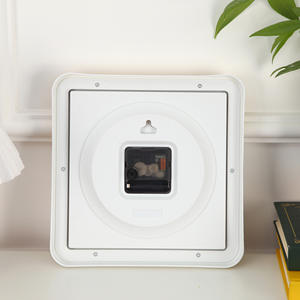 Relógio de Parede Silencioso Criativo Simples de Luxo em Quartzo com Calendário e Contagem Regressiva para Sala de Estar e Quarto - Product Image 4