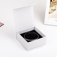 Emballage en papier personnalisé recyclable Rectangle Bijoux Cadeau Collier Bracelet Bagues Emballage magnétique Bijoux Boîtes en papier rigide