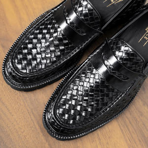 Chaussures Oxford de luxe sur mesure pour hommes, chaussures habillées anglaises à bout pointu, chaussures en cuir à lacets pour hommes, chaussures faites à la main - Product Image 6