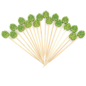 Parasols en <span class=keywords><strong>palmier</strong></span> vert faits à la main, pics à cocktail en bambou, pics à fruits pour les boissons, décoration de fête à la piscine - Product Image 1