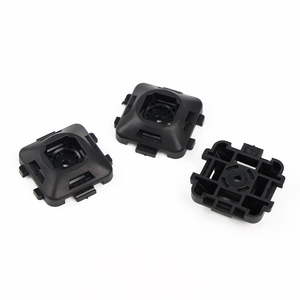 Supporti per fascette stringicavo con forte tenuta per la gestione e l'organizzazione ordinata dei cavi - Product Image 2