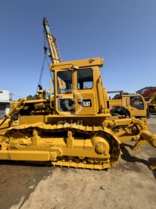 Bulldozer Caterpillar D6D de Alto Rendimiento con Cuchilla de 6 Vías y Transmisión Estable para Construcción y Movimiento de Tierras CAT D7G D7R - Product Image 5