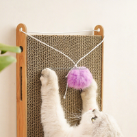 Griffoir pour chat en forme de L en carton ondulé avec balle