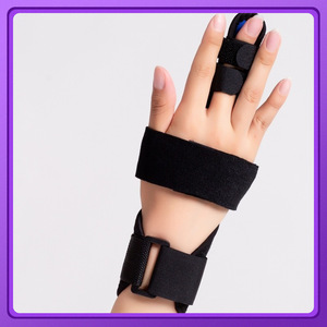 Attelle de fixation des doigts BORDER FOR TRAVELER noire SL – Orthèse de soutien du poignet et des doigts pour la santé et le massage - Product Image 3