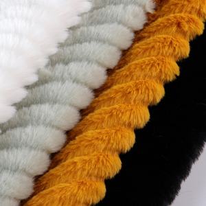 100% in poliestere peloso pelo corto solido grigio bianco nero giallo colore Faux pelliccia di coniglio con striscia per coperta - Product Image 4