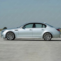 Kit carrosserie M5 pour BMW Série 5 E60, style M5, comprenant pare-chocs avant et arrière et jupes latérales