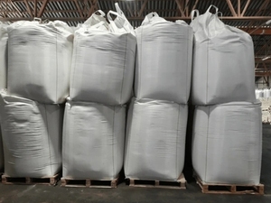 Sac jumbo tissé carré de 1,5 tonne, sac FIBC conducteur pour le sable, la résine chimique, l'industrie de la construction, décharge par bec, charge de 1000 kg - Product Image 2
