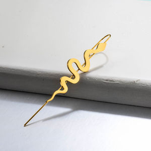 Baoyan Fashion <span class=keywords><strong>One</strong></span> <span class=keywords><strong>Piece</strong></span> <span class=keywords><strong>orecchini</strong></span> Piercing placcati in oro <span class=keywords><strong>orecchini</strong></span> a bottone con zirconi <span class=keywords><strong>orecchini</strong></span> a gancio cingolati per le donne 2021 - Product Image 4