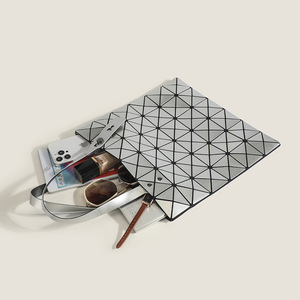 <span class=keywords><strong>Borsa</strong></span> Tote diamantata <span class=keywords><strong>borsa</strong></span> da donna a spalla singola borse geometriche per signora lucente Shopping Bag di grande capacità nero verde alla moda - Product Image 5