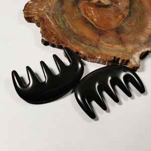 Outil de massage en cristal personnalisé DIY pour la croissance des cheveux, soulagement des maux de tête, peigne en <span class=keywords><strong>pierre</strong></span> de Bian naturelle, Gua Sha en jade, artisanat en cristal - Product Image 3