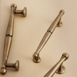 Tiradores de Gabinete de Latón Macizo Estilo Francés Retro, Manijas de Lujo Vintage para Cajones y Puertas de Armario - Product Image 4