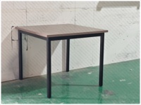 Table à manger carrée Home2 Suites GR 317, table à manger sur mesure pour chambre d'hôtel, fabricant de tables à manger avec pieds en métal
