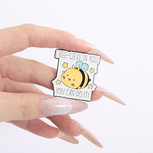 Überprüfen Sie Ihre Boo Bees Emaille Pin Brustkrebs Bewusstsein Halloween Cute Ghost Bee Broschen Revers Rucksack Abzeichen Schmuck Geschenke - Product Image 4